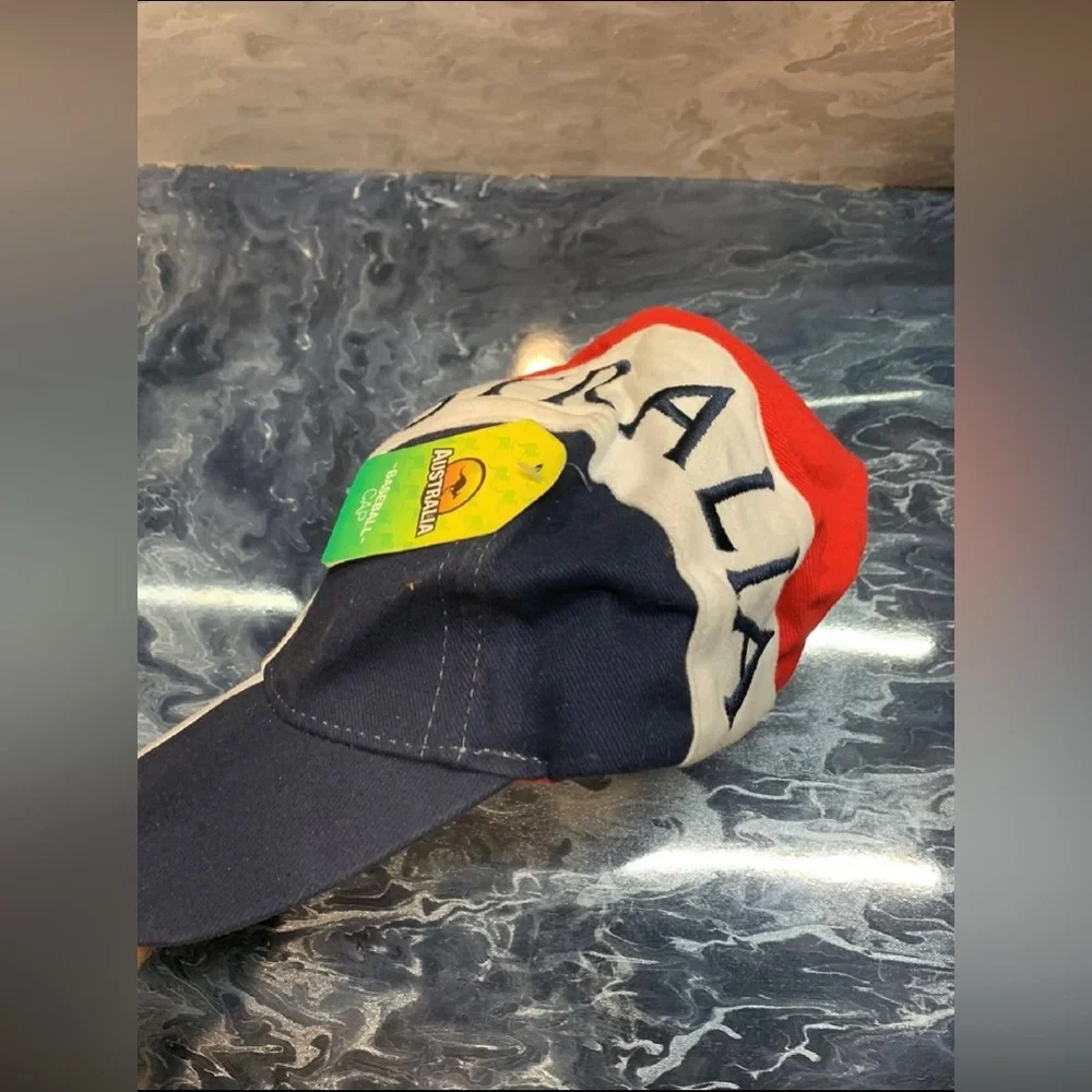 Cap bought from AUSTRALIA - Picture 2 of 3